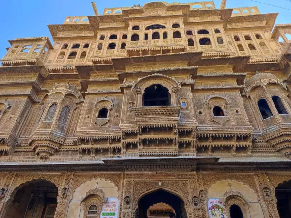 Exploring Rajasthan’s Royal Charm: Ahmad Shariff’s Thrillophilia Review